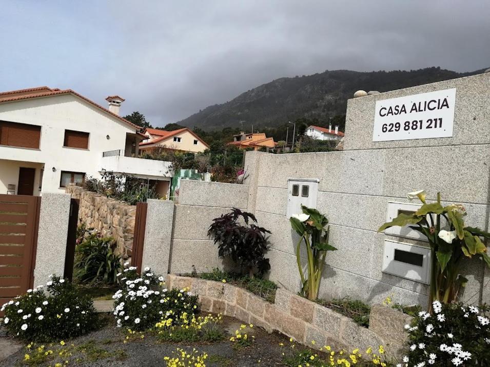 Rooms Peregrinos B Casa Alicia Rosal Ngoại thất bức ảnh