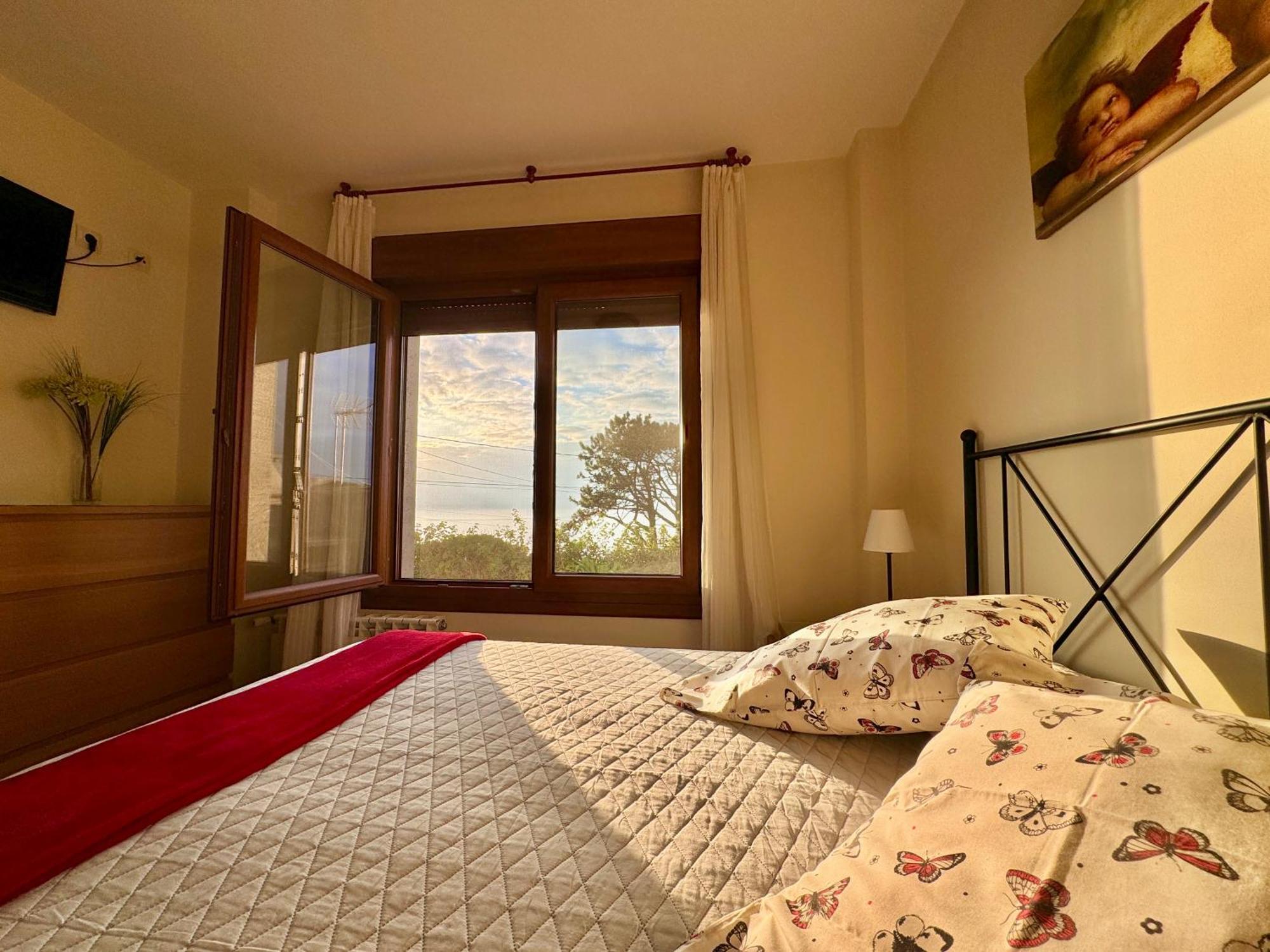 Rooms Peregrinos B Casa Alicia Rosal Ngoại thất bức ảnh